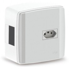 Caixa sobrepor com tomada 20A e suporte para disjuntor